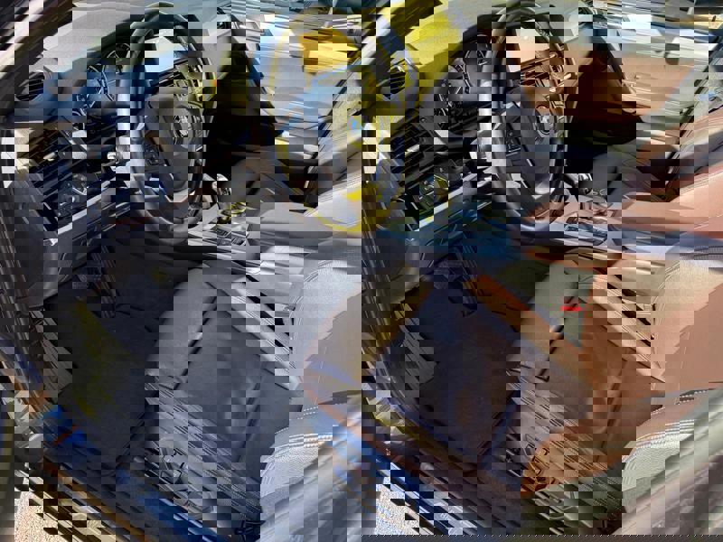 Image BMW 楲⁥㑘⠠㉆⤶㈨㄰ⴴ⤾ 20 d 2.0 190 xLine xDrive Xénon GPS Bluetooth Caméra Sièges cuir élec à mémoires Régul Clim auto Gti